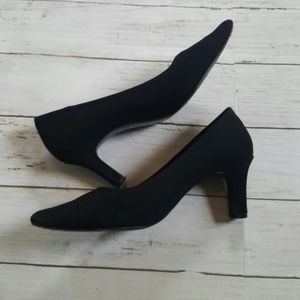Mootsie tootsie Classic‎ black heels Pointed Square Toe Size 7
